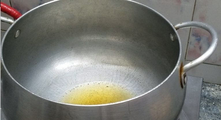 pour butter oil